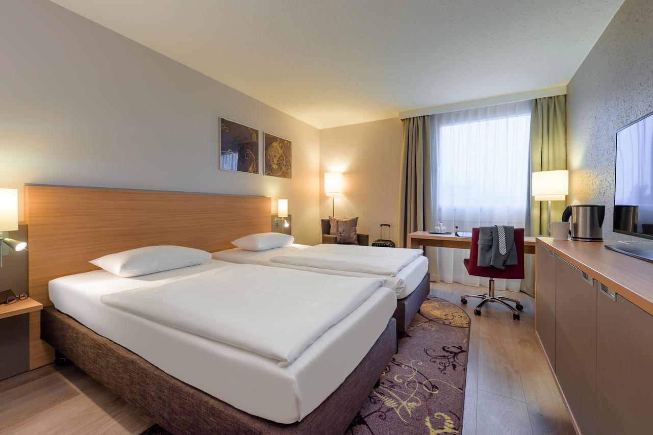 Fuerther Hotel Mercure Nuernberg West Exterior foto