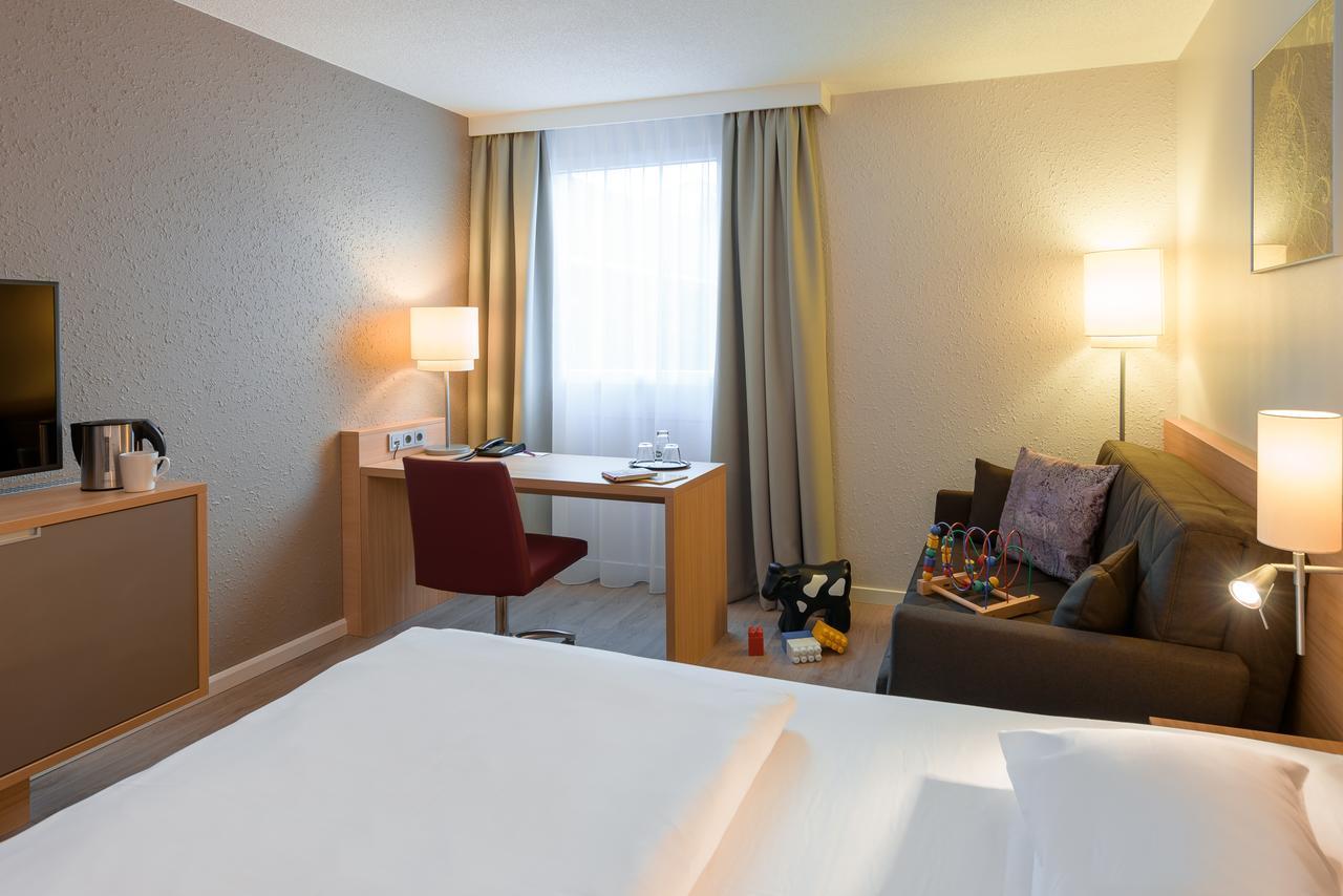 Fuerther Hotel Mercure Nuernberg West Exterior foto
