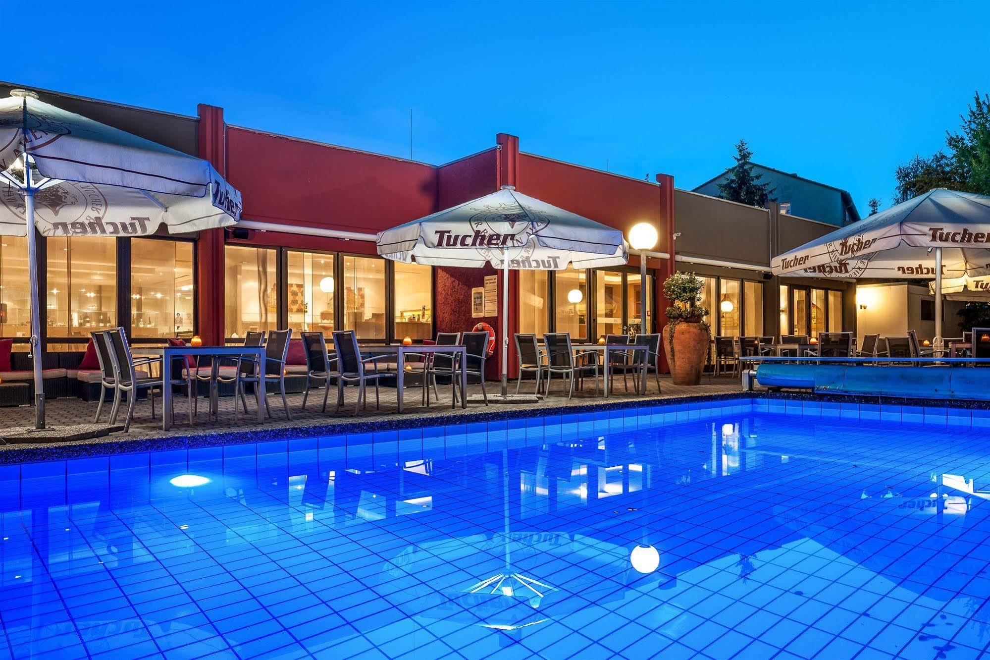 Fuerther Hotel Mercure Nuernberg West Exterior foto